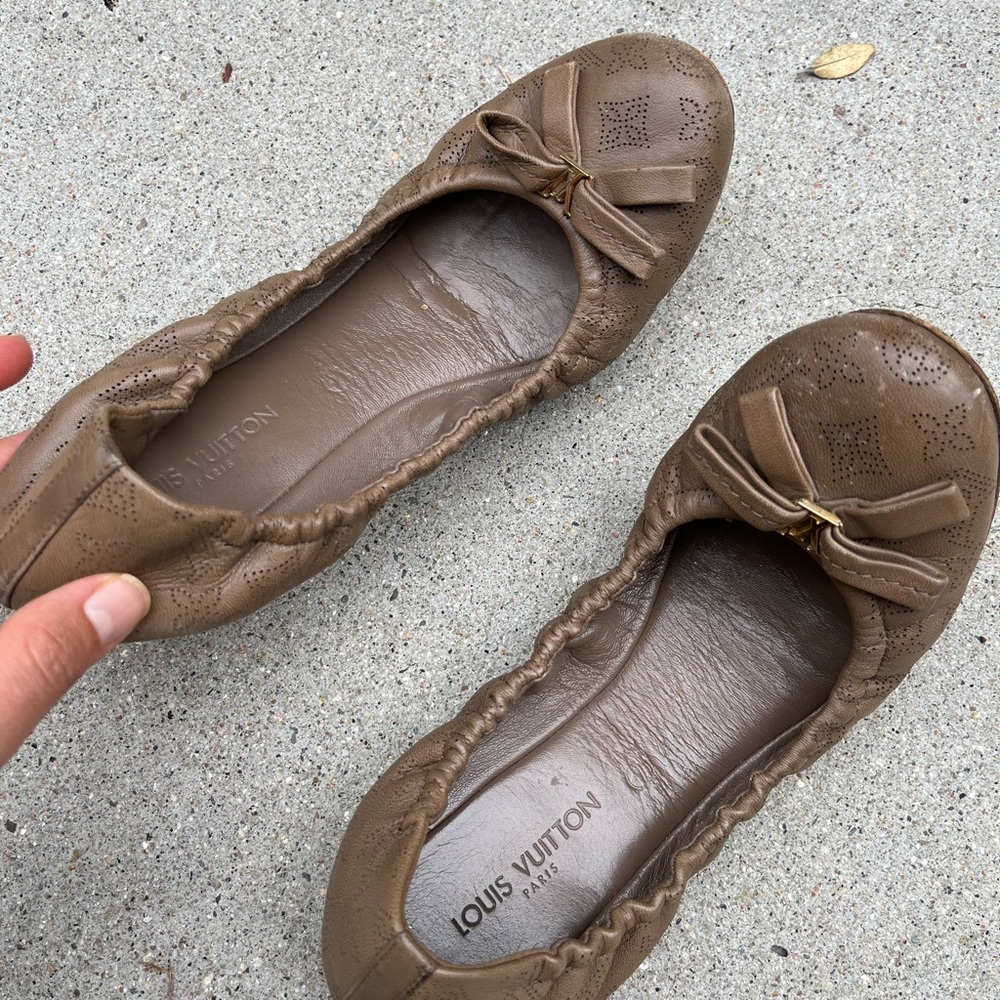 Louis Vuitton Tan Leather Ballerina Flats.